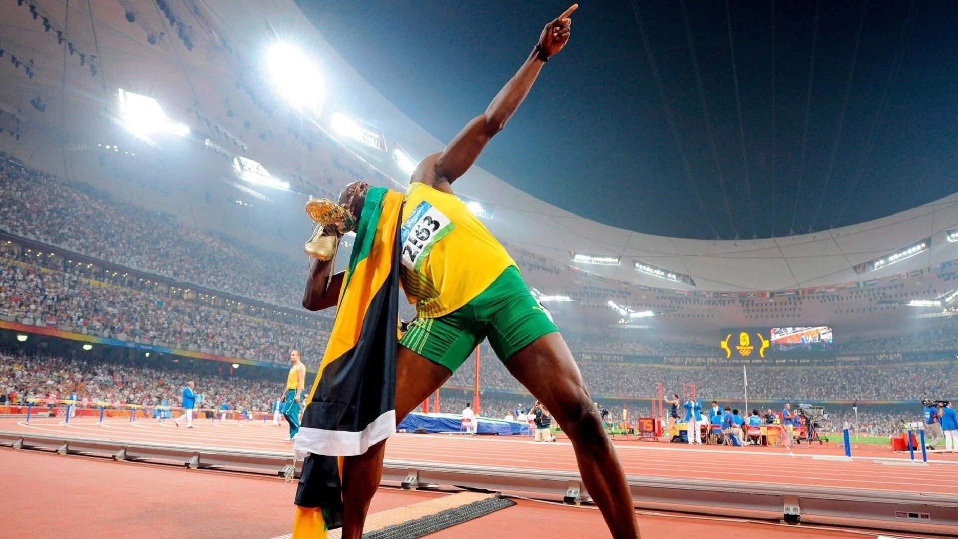 世界杯期间多地推出“深夜足球场” 开放至凌晨满足观赛后踢球需求